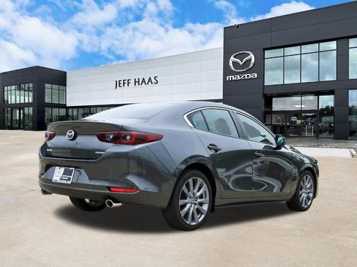 Machine Gray Metallic 2025 Mazda Mazda3 FWD w/Preferred Package