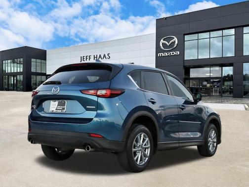 2022 Mazda CX-5 2.5 S Preferred Package