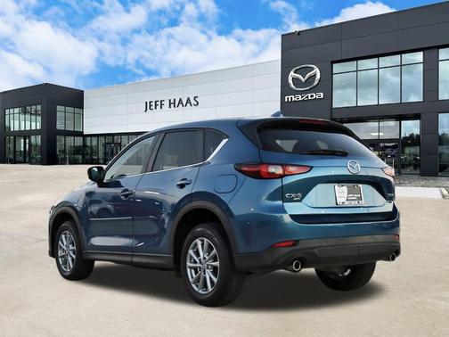 2022 Mazda CX-5 2.5 S Preferred Package