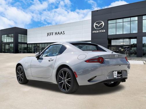 Metallic 2026 Mazda MX-5 Miata GRAND TOURING