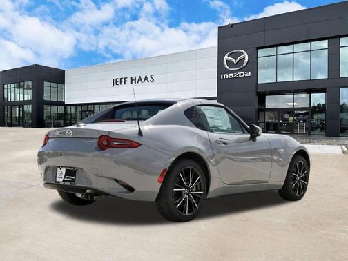 Metallic 2026 Mazda MX-5 Miata GRAND TOURING
