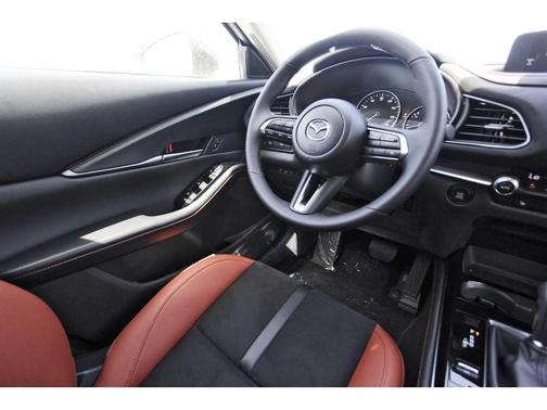 2025 Mazda CX-30 2.5 Carbon Turbo