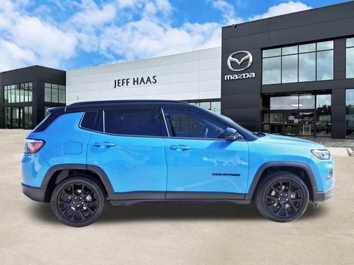 2022 Jeep Compass Altitude