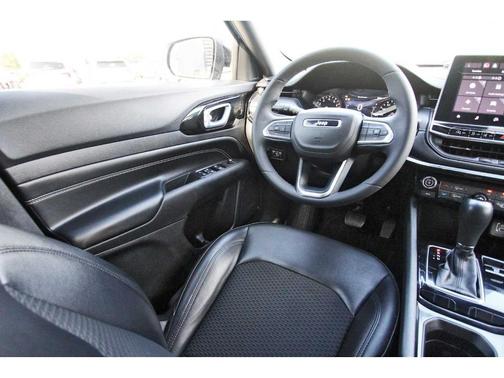 2022 Jeep Compass Altitude