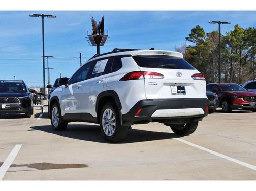 2025 Toyota Corolla Cross LE