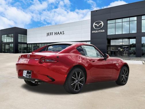Soul Red Crystal Metallic 2026 Mazda MX-5 Miata GRAND TOURING