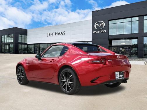 Soul Red Crystal Metallic 2026 Mazda MX-5 Miata GRAND TOURING