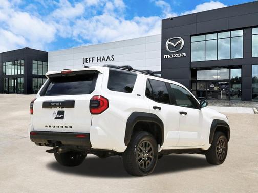 Ice 2025 Toyota 4Runner SR5