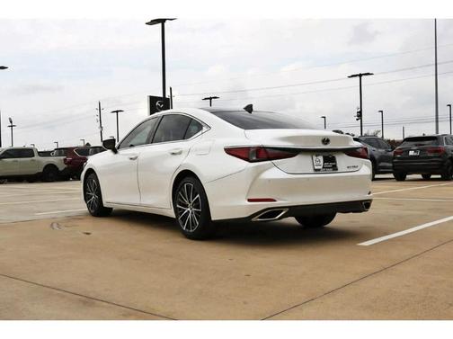 2025 Lexus ES 350 