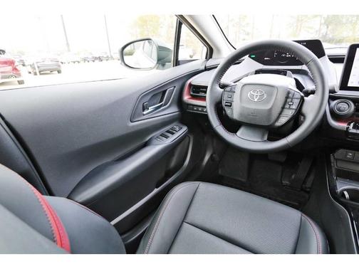 2025 Toyota Prius Plug-In Hybrid XSE