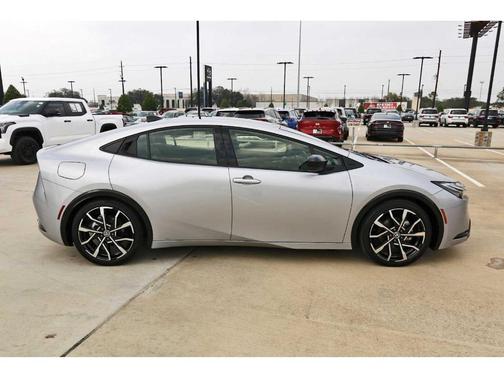 2025 Toyota Prius Plug-In Hybrid XSE