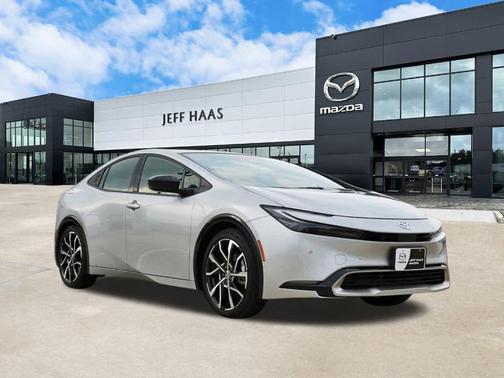 2025 Toyota Prius Plug-In Hybrid XSE