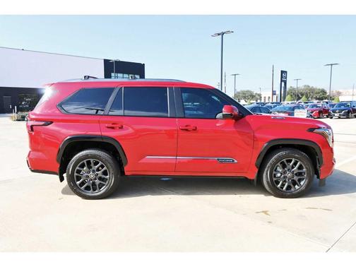 2025 Toyota Sequoia Platinum