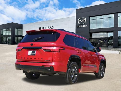 2025 Toyota Sequoia Platinum