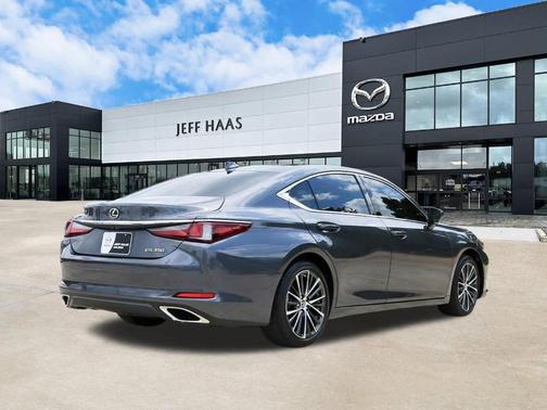 Cloudburst Gray 2024 Lexus ES 350