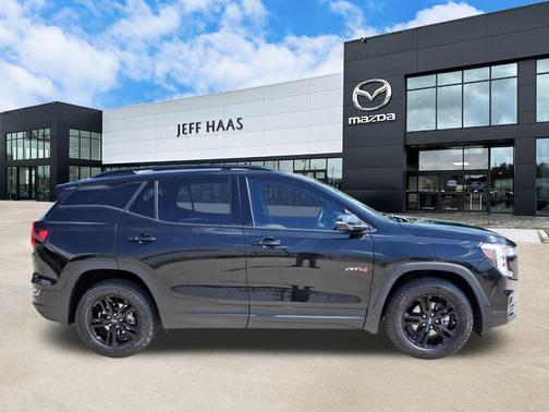 2022 GMC Terrain AT4