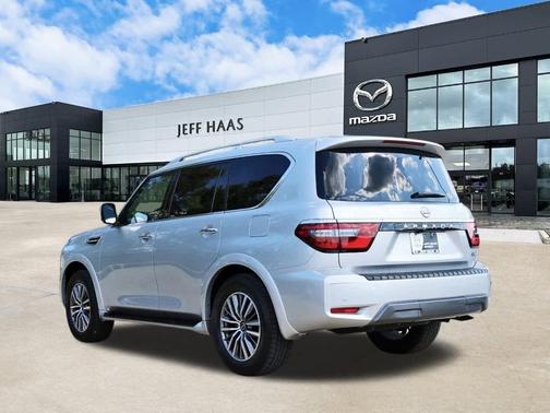 2024 Nissan Armada SL