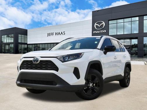 2022 Toyota RAV4 Hybrid LE