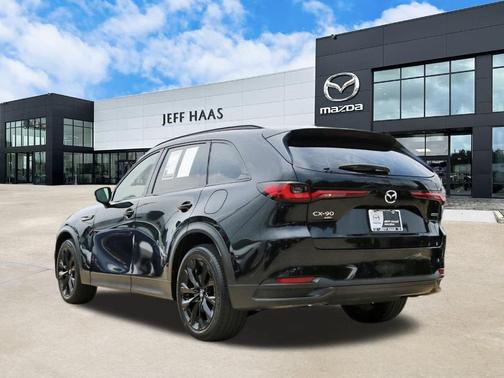 2025 Mazda CX-90 Premium