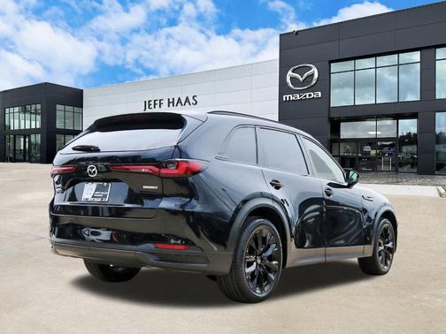 2025 Mazda CX-90 Premium