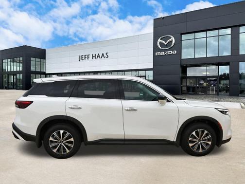 2025 INFINITI QX60 Pure