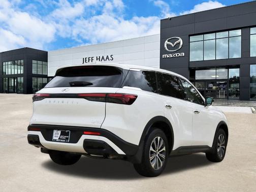 2025 INFINITI QX60 Pure