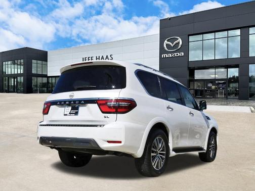 2024 Nissan Armada SL