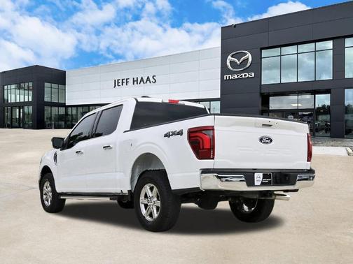 Oxford White 2025 Ford F-150 Lariat