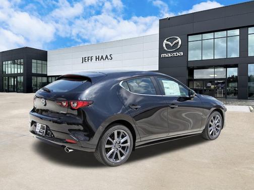 2025 Mazda Mazda3 FWD w/Preferred Package