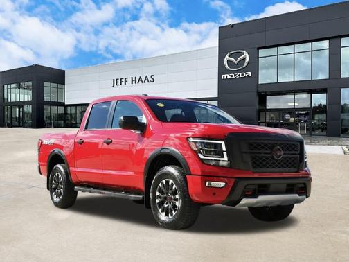 2024 Nissan Titan PRO-4X