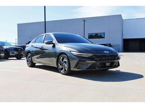 2025 Hyundai ELANTRA SEL Convenience