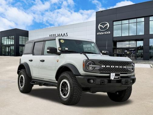 2023 Ford Bronco Badlands