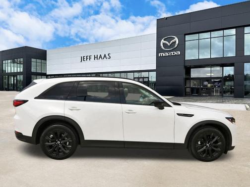 2025 Mazda CX-90 Premium