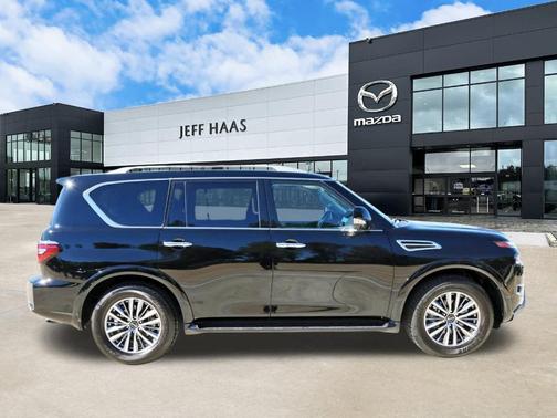 2024 Nissan Armada SL
