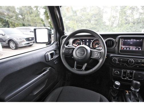 Granite Crystal Clearcoat Metallic 2023 Jeep Gladiator Sport