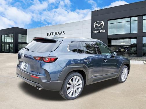 2026 Mazda CX-50 Premium