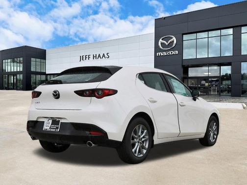 Snowflake White Pearl 2026 Mazda Mazda3 2.5 S