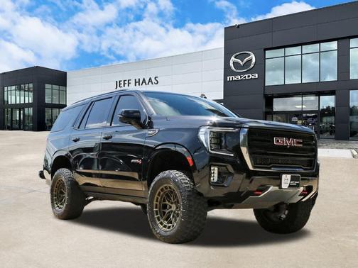 2024 GMC Yukon AT4