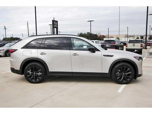 2025 Mazda CX-90 Premium