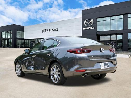 Machine Gray Metallic 2025 Mazda Mazda3 FWD w/Preferred Package