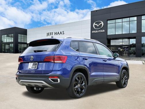 2024 Volkswagen Taos 1.5T SE