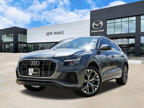 Daytona Gray Pearl Effect 2021 Audi Q8 55 Premium Plus