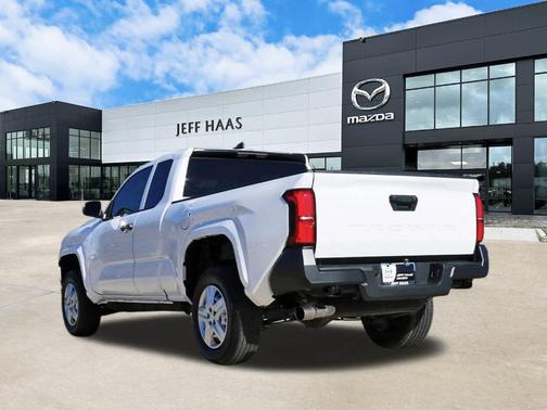 2025 Toyota Tacoma SR