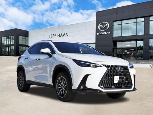 Eminent White Pearl 2025 Lexus NX 250 Base