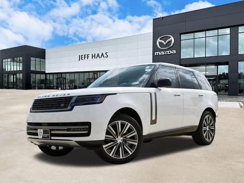 Fuji White 2023 Land Rover Range Rover P400 SE