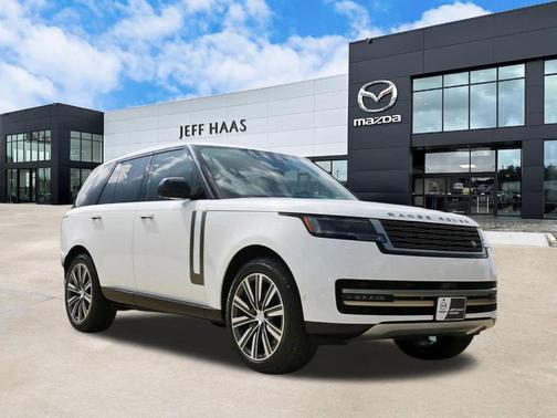 Fuji White 2023 Land Rover Range Rover P400 SE