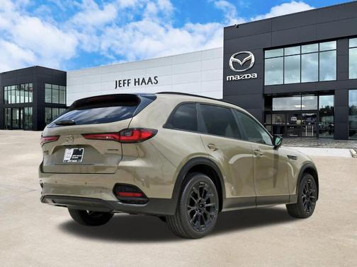Zircon Sand Metallic 2026 Mazda CX-70 3.3 TURBO PREFERRED