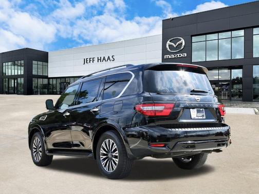 2024 Nissan Armada SL