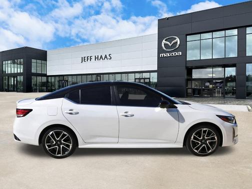 2024 Nissan Sentra SR