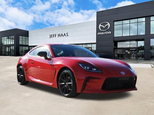 2025 Toyota GR86 Premium